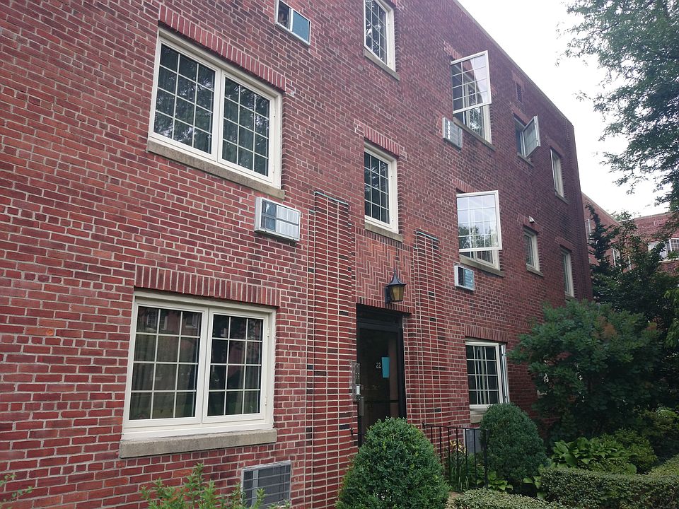 1st image of 22 Saint Paul St APT 1