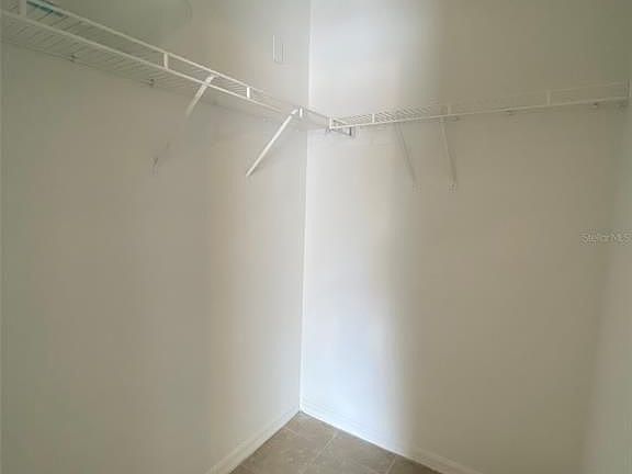 5th image of 325 Sherborne Ln