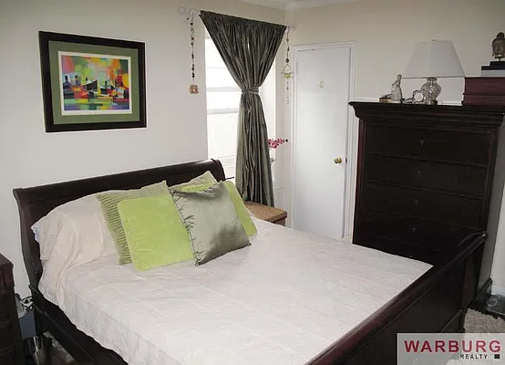 Sold by Warburg | media 12