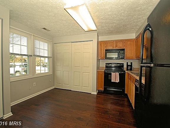 4th image of 31 Leatherwood Ct