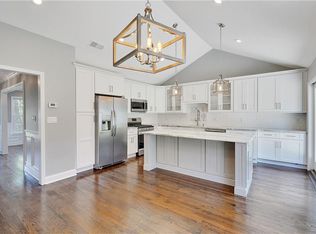 312 Ronbru Dr, New Rochelle, NY 10804