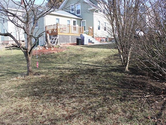 4th image of 86 Cedar St