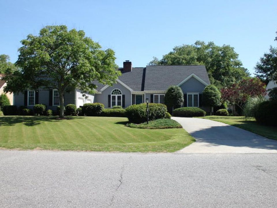 1st image of 109 N Marion Dr