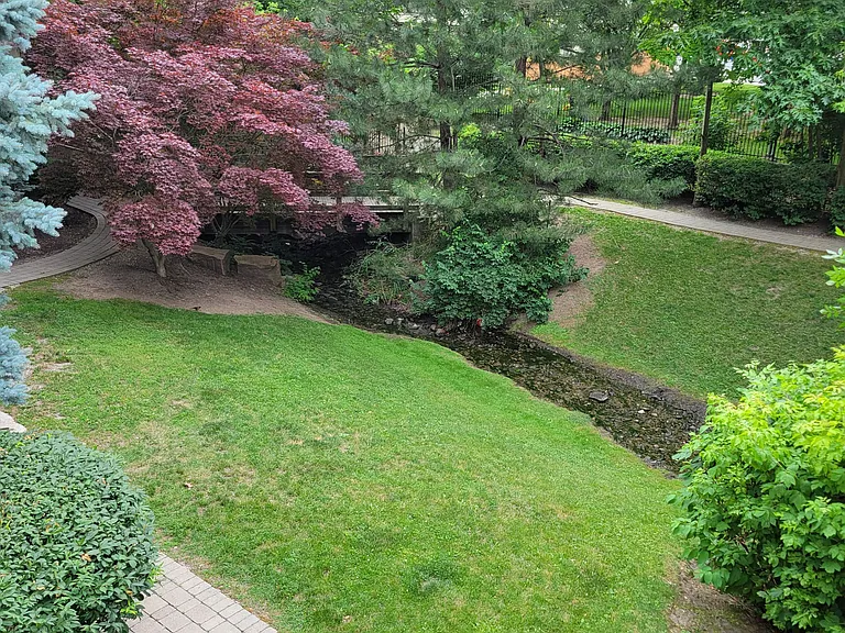 156 Enfield Pl #1801 — Photo 32