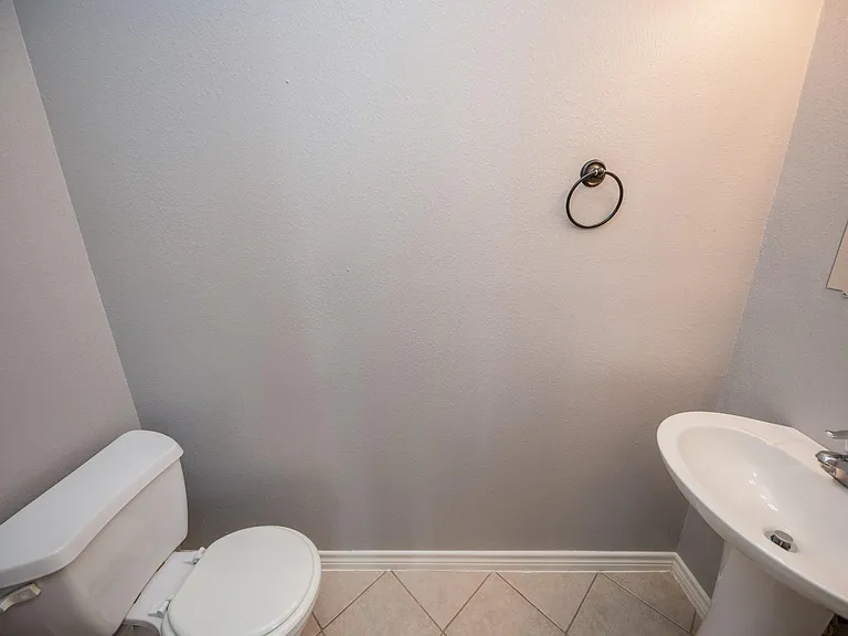 1631 Dove Run — Photo 14