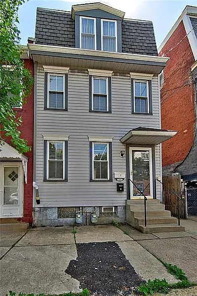 1 bed, 900 sqft, $990 — Photo 2