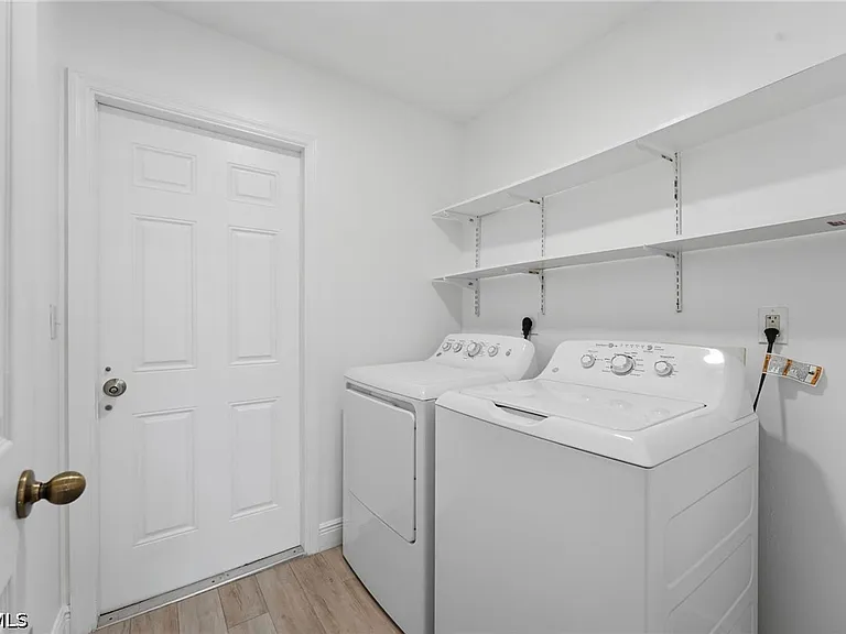 1309 SW 29th St — Photo 11