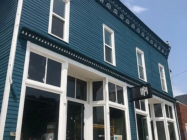 312 Center St E, Hammond, MN 55991