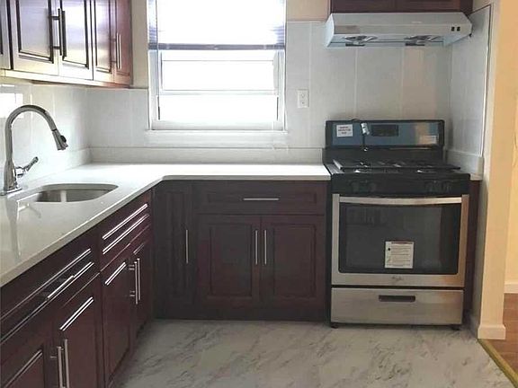 3rd image of 15524 Killarney St Unit 2F