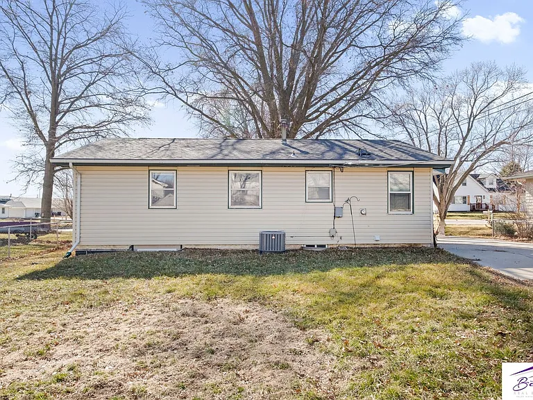 204 Shamrock Rd — Photo 18