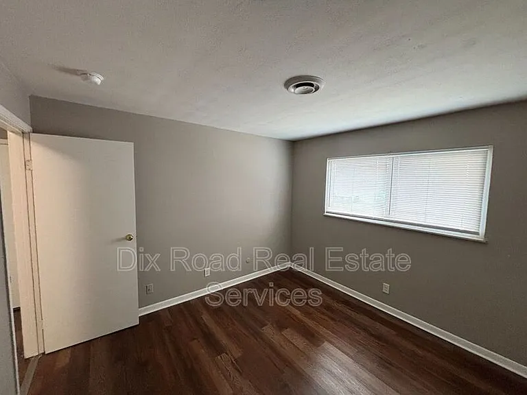 415 Sycamore Rd #D3 — Photo 15