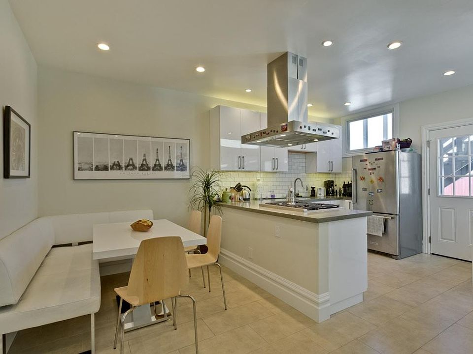 Stunning Open Plan Kitchen