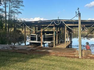 217 Bayou Dr, Beaumont, TX 77705