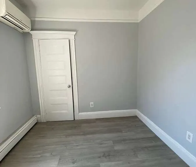 176 Oak St #3R — Photo 5