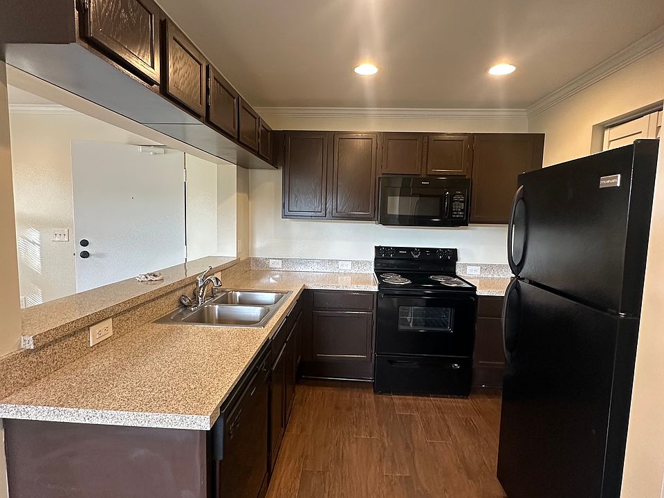 1st image of 325 Danube Ave #6