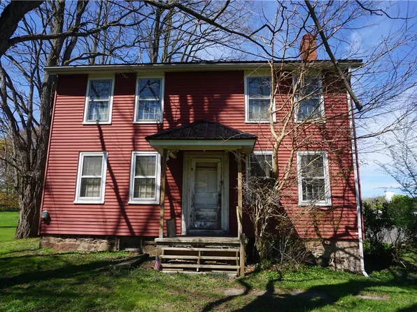 2096 Penfield Rd, Penfield, NY 14526