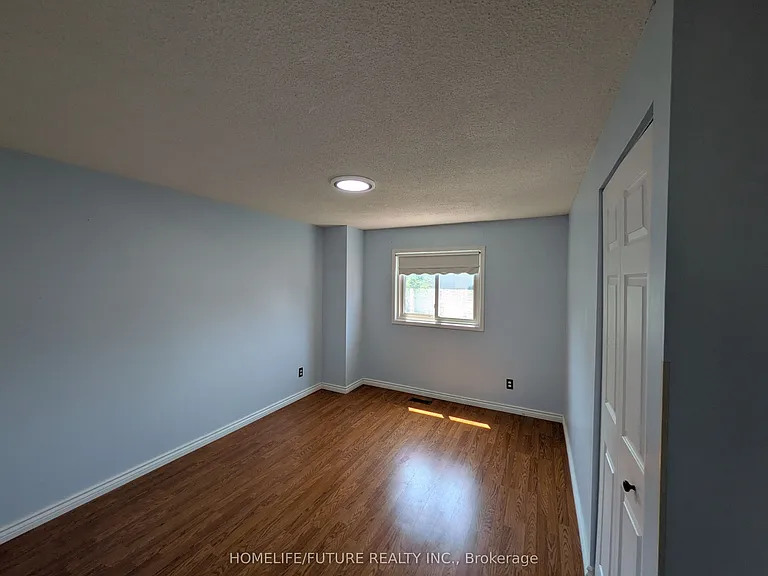 40 Longstaff Dr — Photo 12
