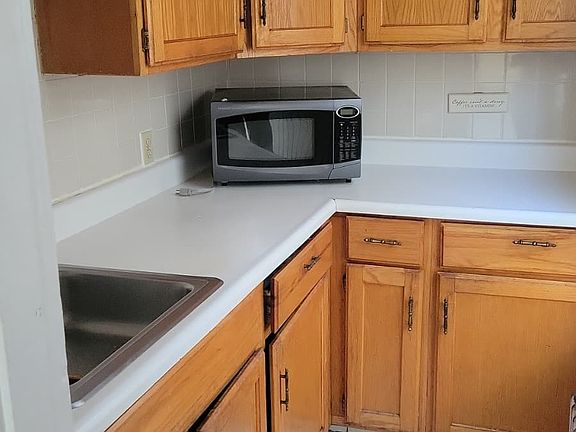 3rd image of 7 Blanche St #1