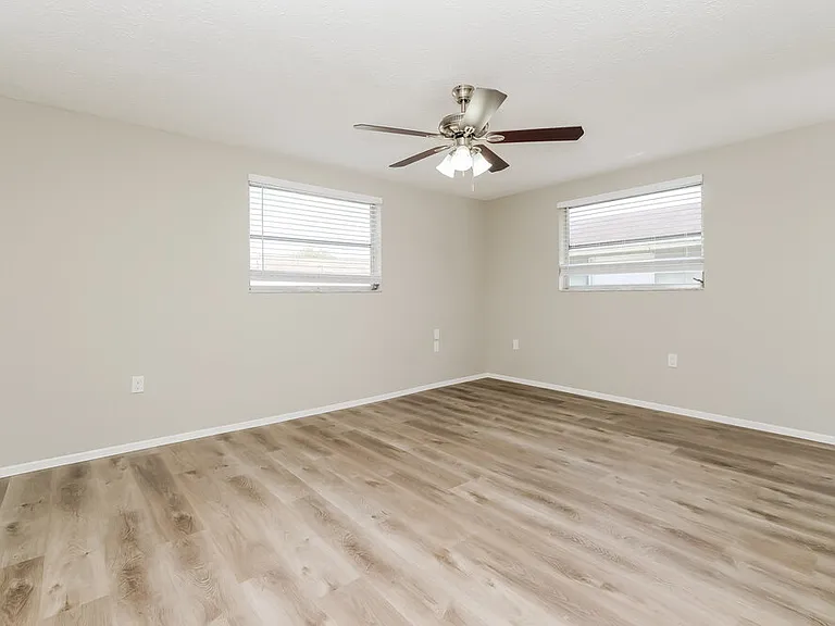 7043 Fireside Dr — Photo 10