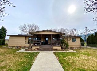 6402 Lancaster Rd, Saint John, WA 99171