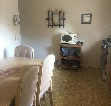 5th image of 115 Eastern Dr