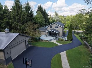7422 Back Creek Rd, Hamburg, NY 14075
