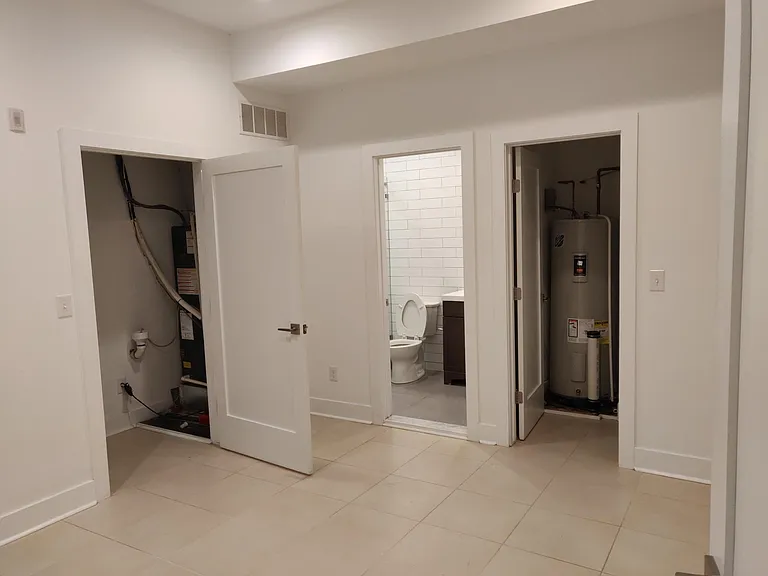 1327 N Franklin St #1 — Photo 7