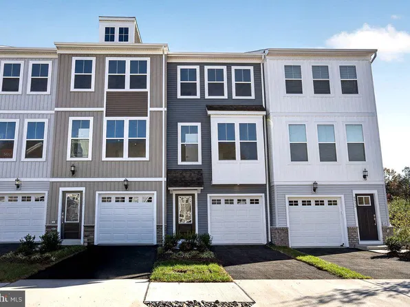 8931 Queensferry Rd, Manassas, VA 20112