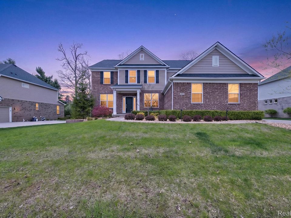 1st image of 2942 Montgomery Cir