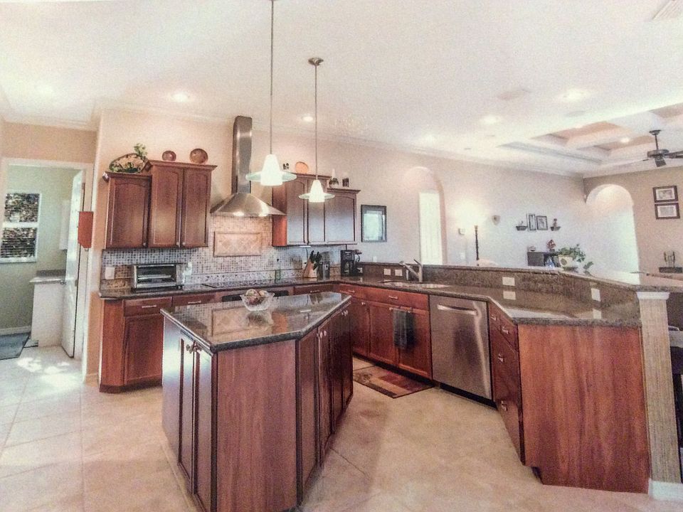 1st image of 17356 Deer Prairie Dr