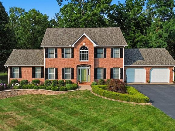 2nd image of 221 Hadley Dr