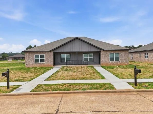 3709 & 3711 Frontier Ave, Ponca City, OK 74604