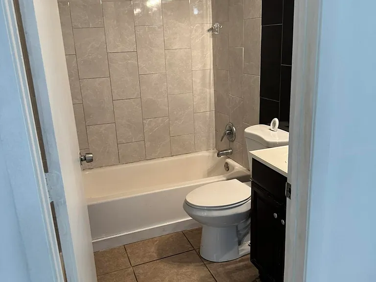 4356 Maine St #3 — Photo 9