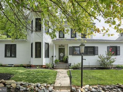 241 E Main St, Landisville, PA, 17538