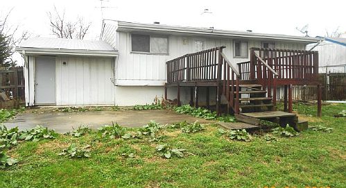 4th image of 3155 N Norfolk St