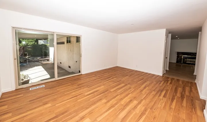 3115 Marvelle Ln — Photo 8