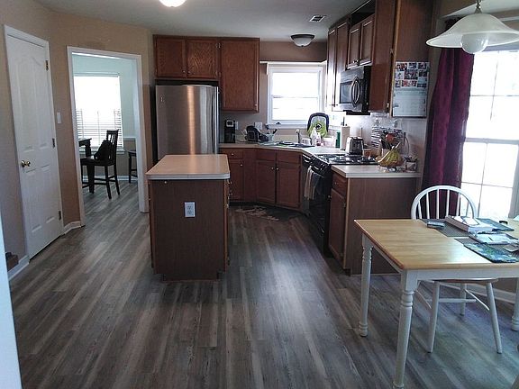 Kitchen from family rm