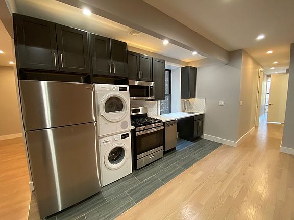 4th image of 166 W 129th St #54A