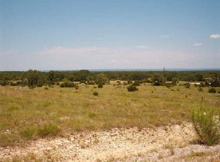 13 Appaloosa Run, Round Mountain, TX 78663