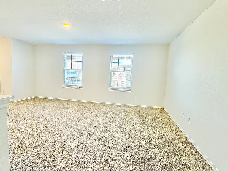6236 Ballenger Rd — Photo 29
