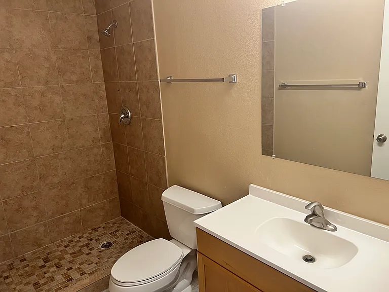 602 E Lodge Dr — Photo 13