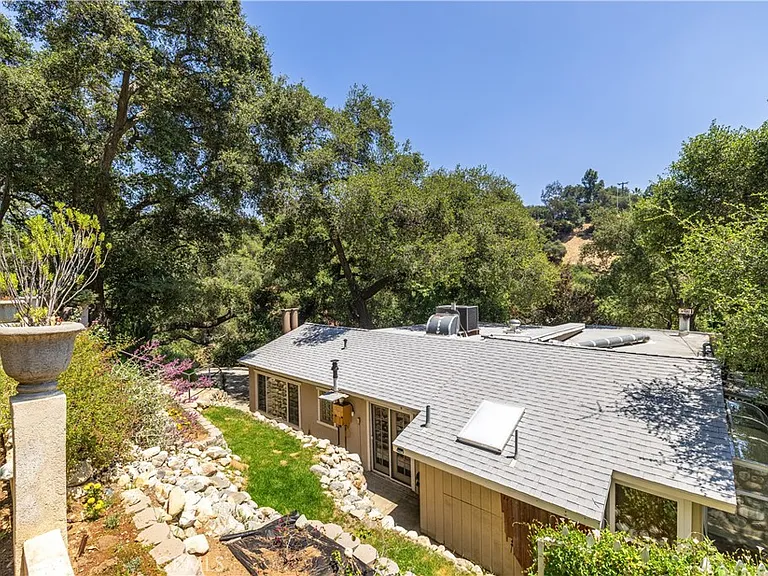 4566 Lower Live Oak Canyon Rd — Photo 5