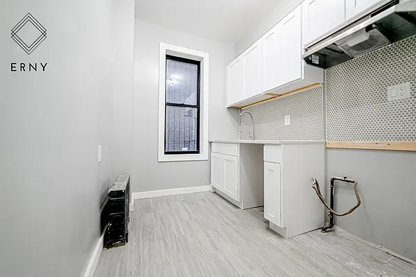 Rented by ERNY LLC | media 5