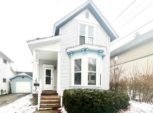 307 Sycamore St, Manistee, MI 49660