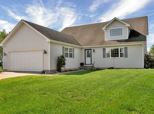 1807 Sunset Ln, Morris, IL 60450