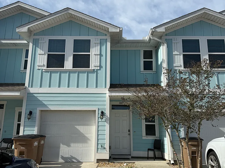 1887 Pointe Dr — Photo 25