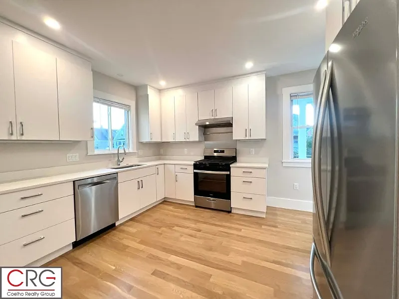 Building Photo - 238 Willow Ave #2