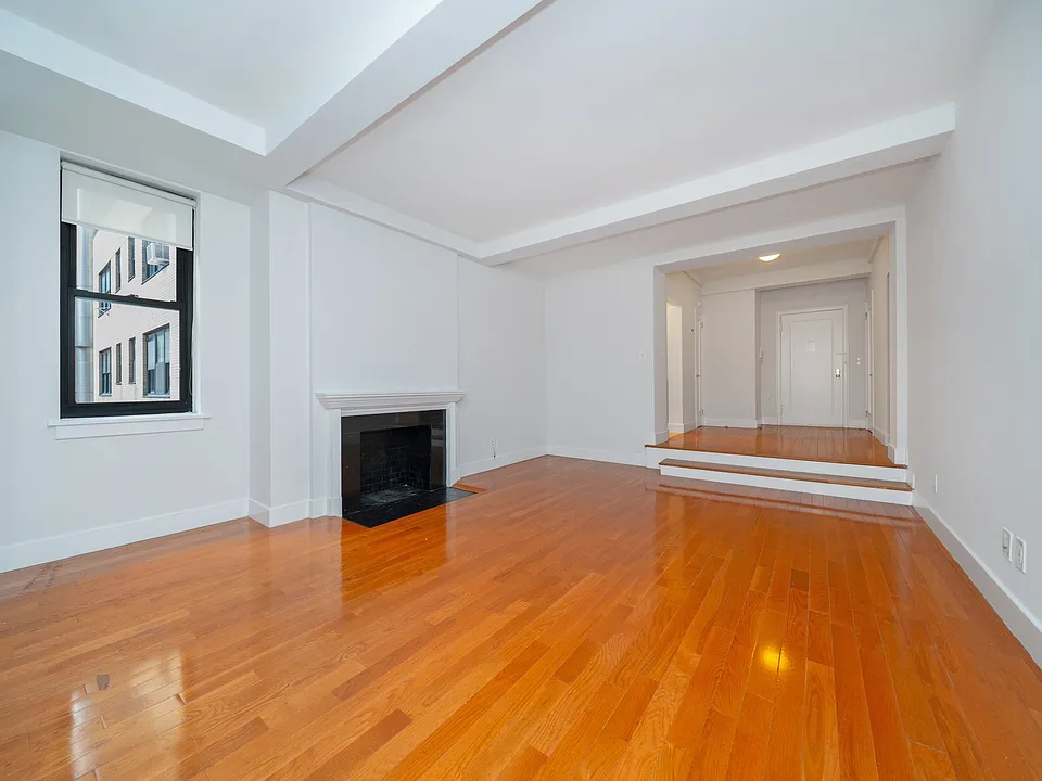 400 E 57th St #8A