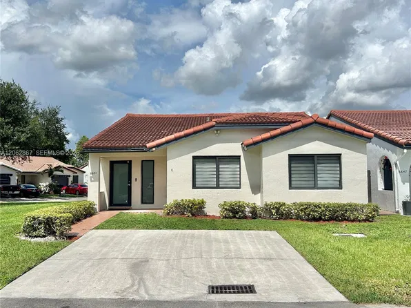 6651 NW 173rd Ln, Hialeah, FL