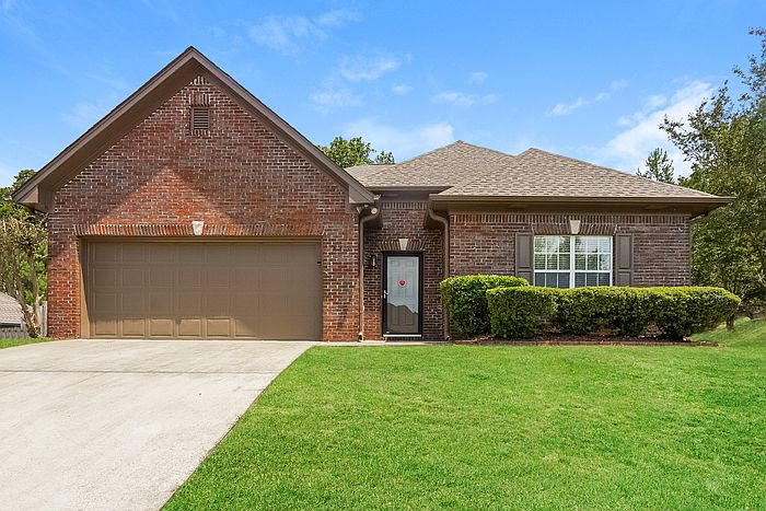 1st image of 325 Bedford Cir